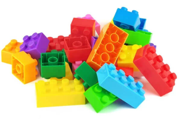 injection-molding-toy--lego-bricks
