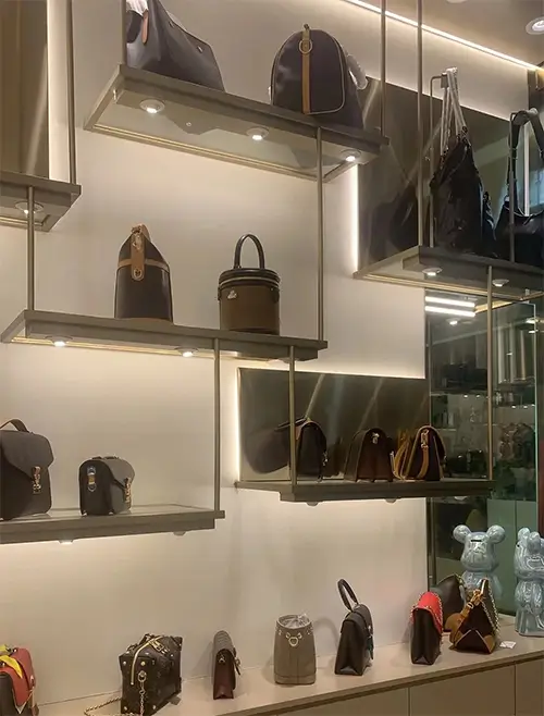no original brand logos on displayed samples