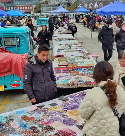 Donghai monthly outdoor crystal markets